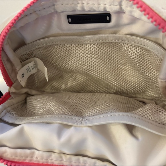 Lululemon Belt Bag - Picture 3 of 5